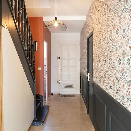 Cozy Family House T5 וילה